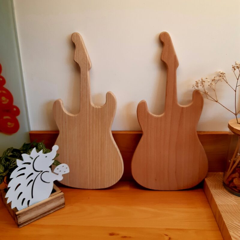 Planche à découper "Guitare" Frêne – Image 5